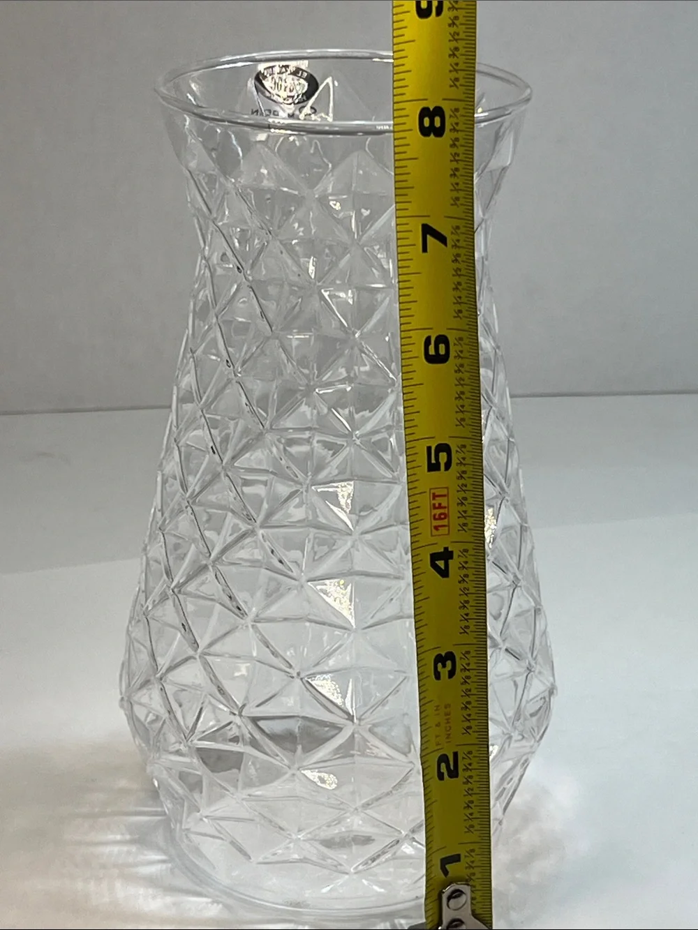 El Yapimi Vase Clear Geometric Crystal-Cut Glass Textured Vase